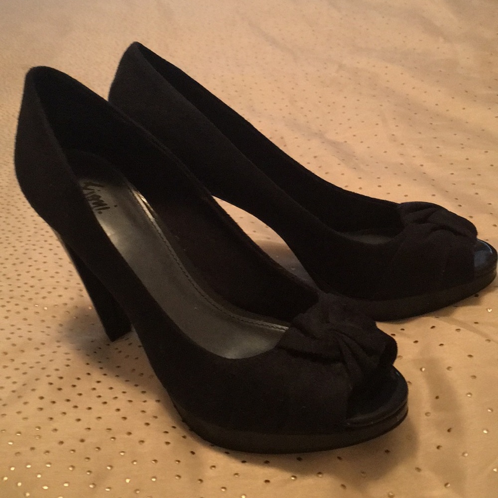 NBW Navy Blue Fioni Heels
